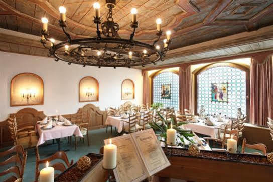 Hotel Kaiserpfalz بادربورن المظهر الخارجي الصورة